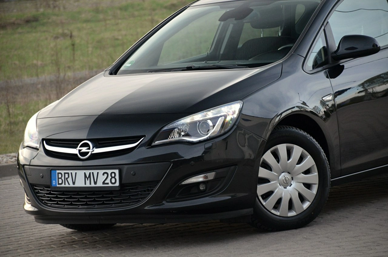 Opel Astra - Zdjęcie 6