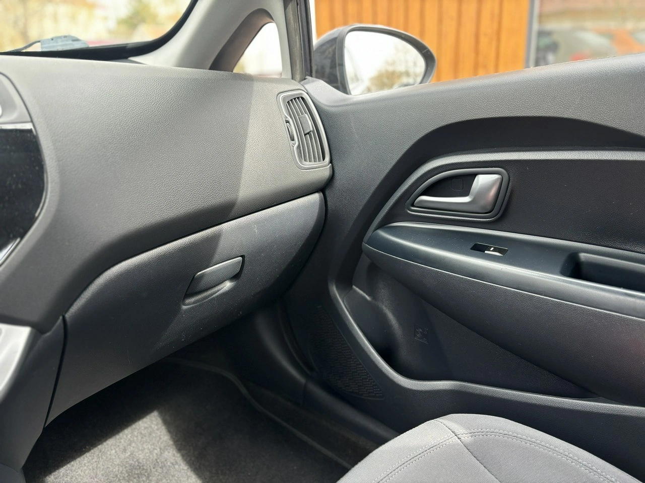 Kia Rio - Zdjęcie 11