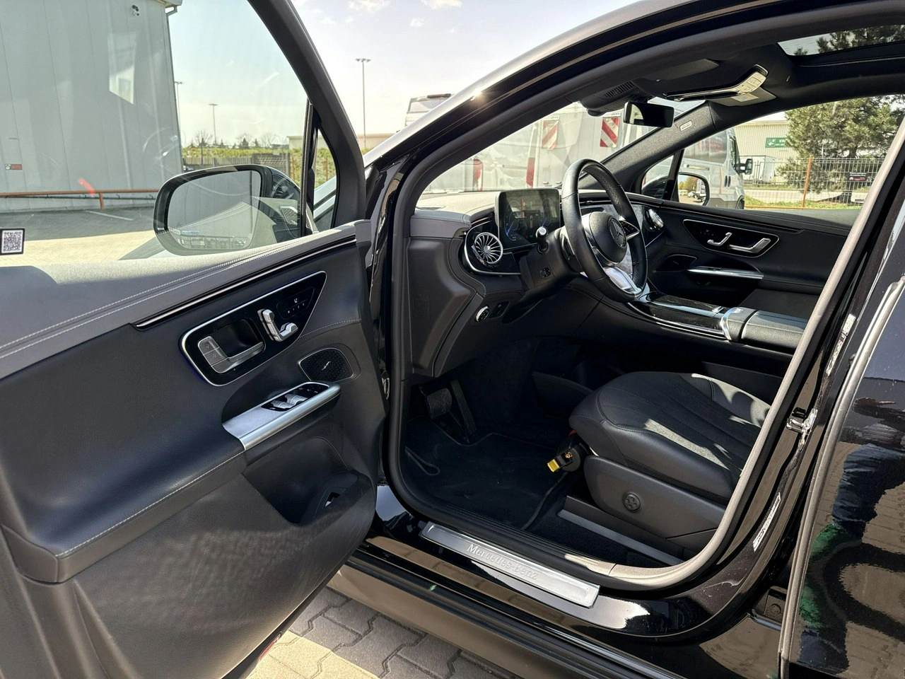 Mercedes EQE - Zdjęcie 9