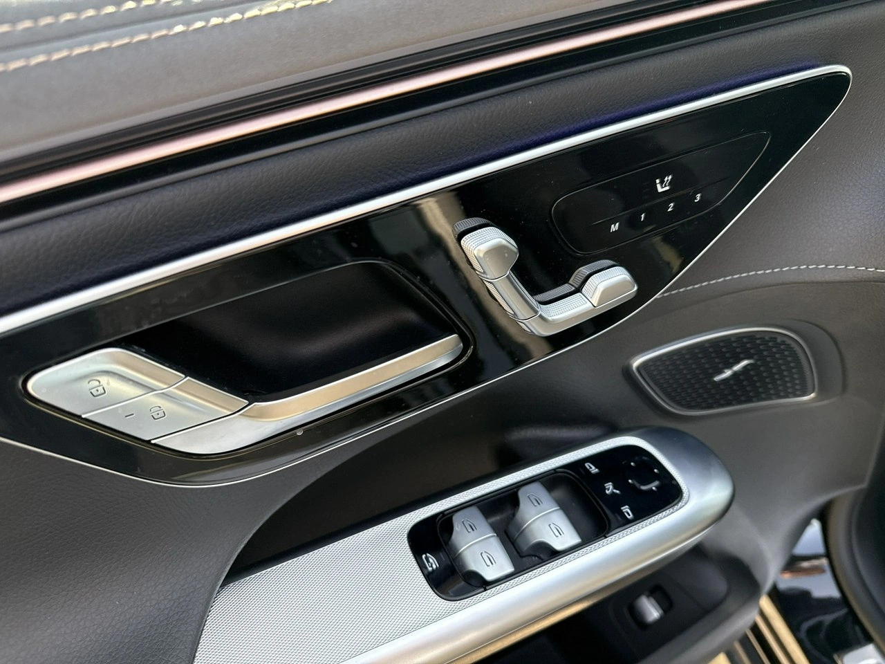 Mercedes EQE - Zdjęcie 11