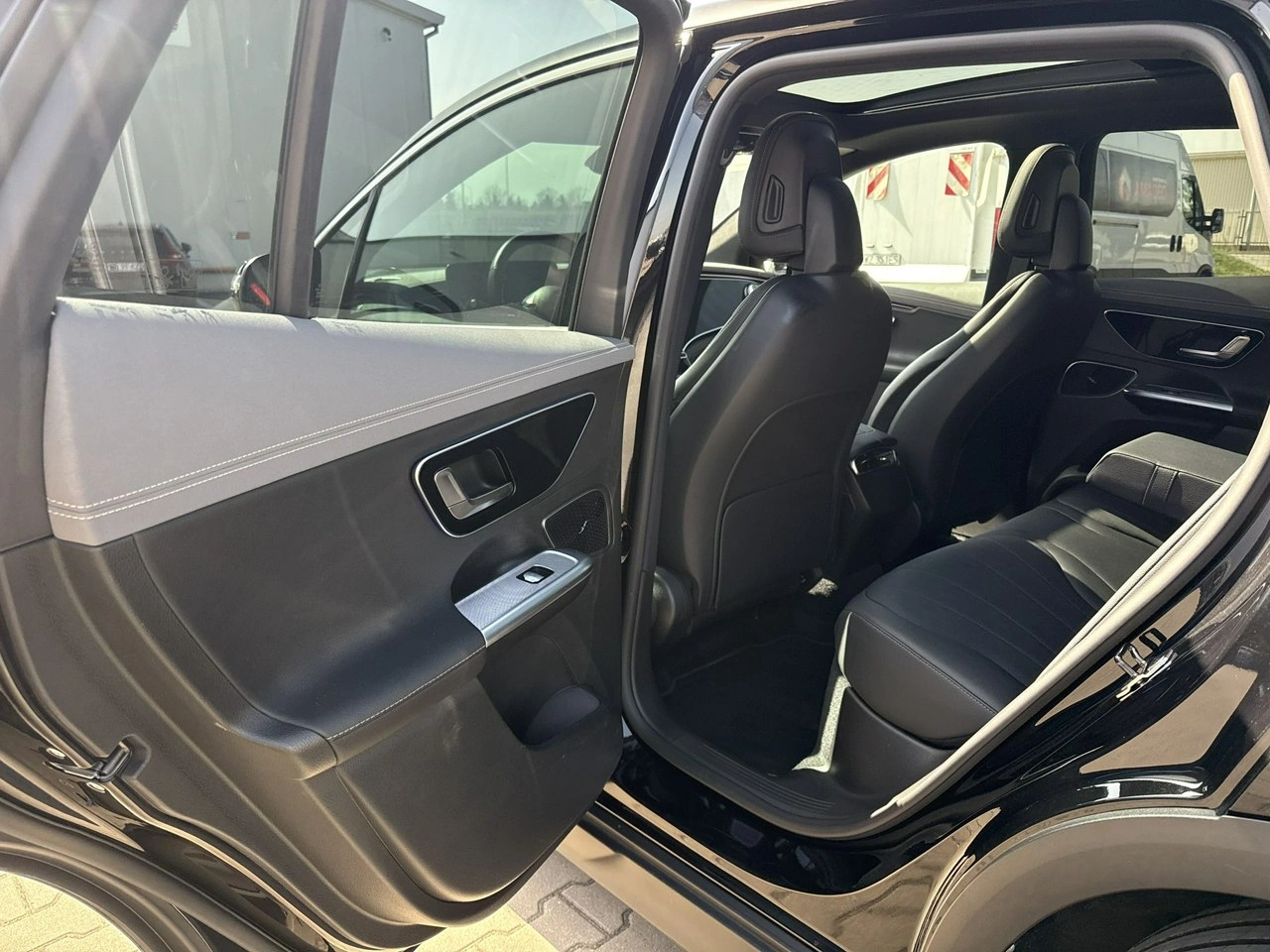 Mercedes EQE - Zdjęcie 13
