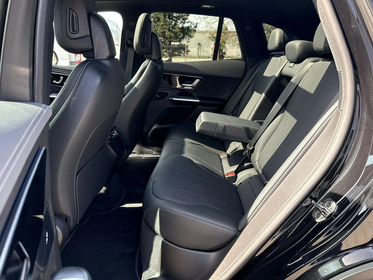 Mercedes EQE - Zdjęcie 14