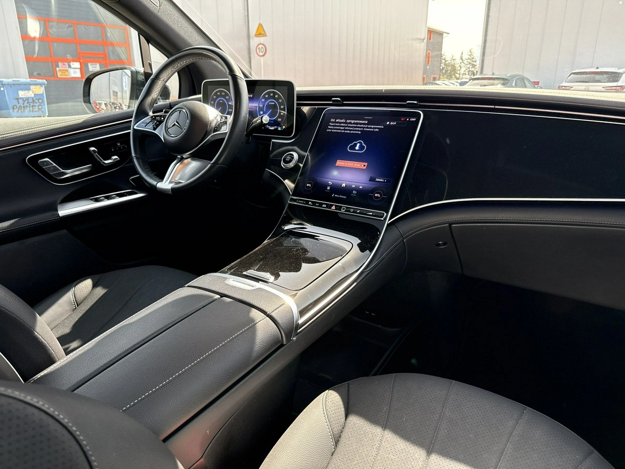 Mercedes EQE - Zdjęcie 22