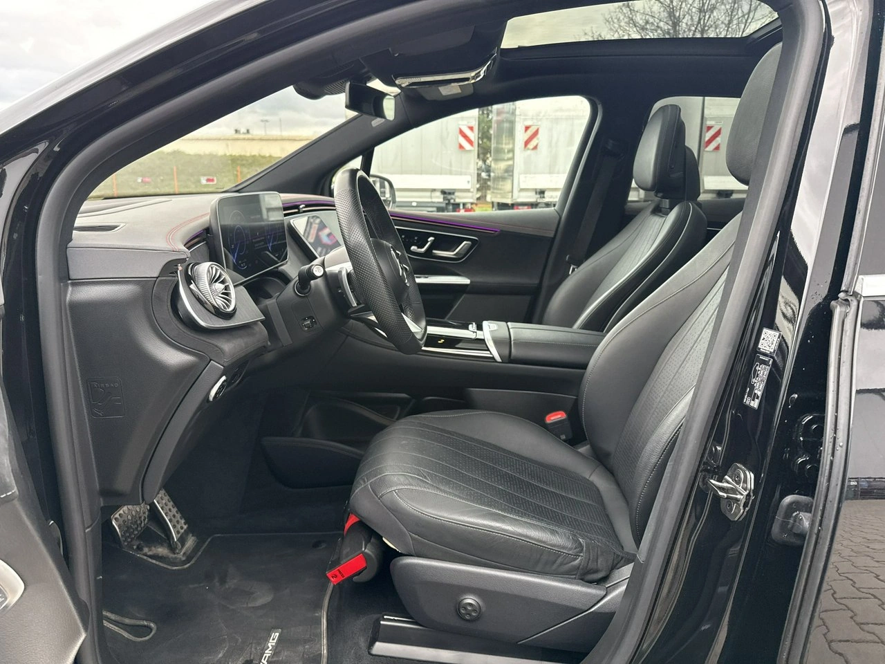 Mercedes EQE - Zdjęcie 10