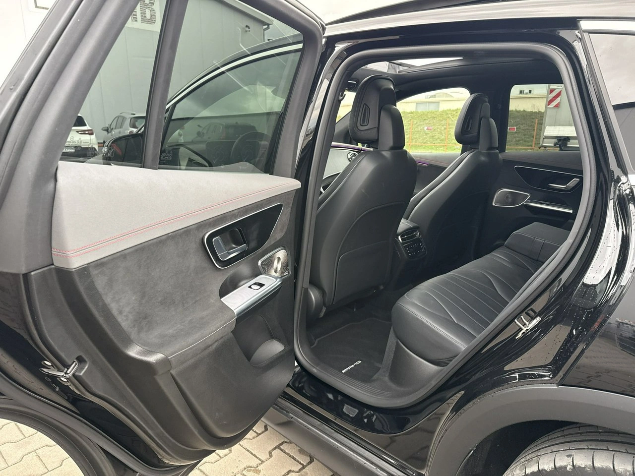 Mercedes EQE - Zdjęcie 13