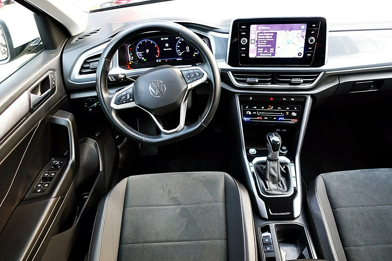 Volkswagen T-Roc - Zdjęcie 12
