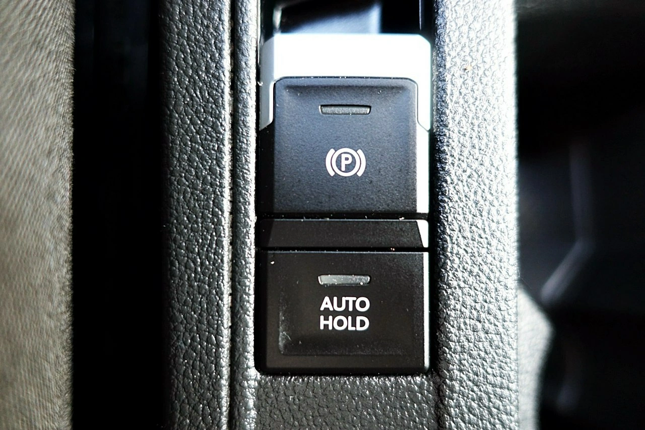 Volkswagen T-Roc - Zdjęcie 16