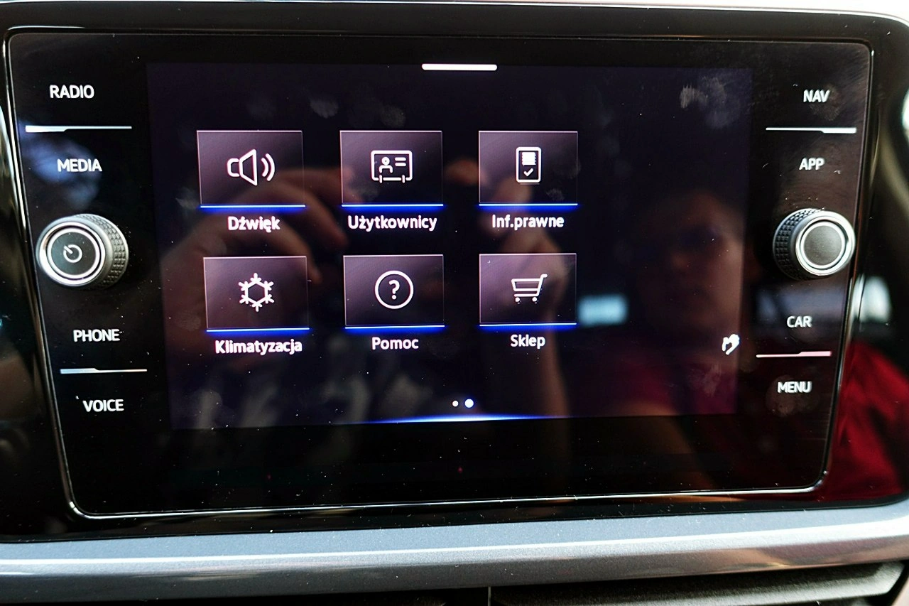 Volkswagen T-Roc - Zdjęcie 21