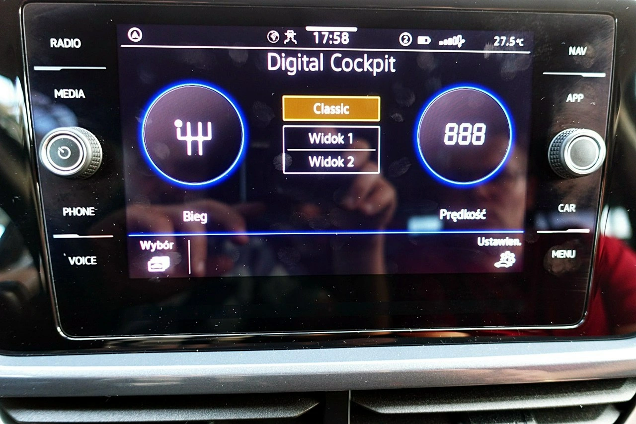 Volkswagen T-Roc - Zdjęcie 22