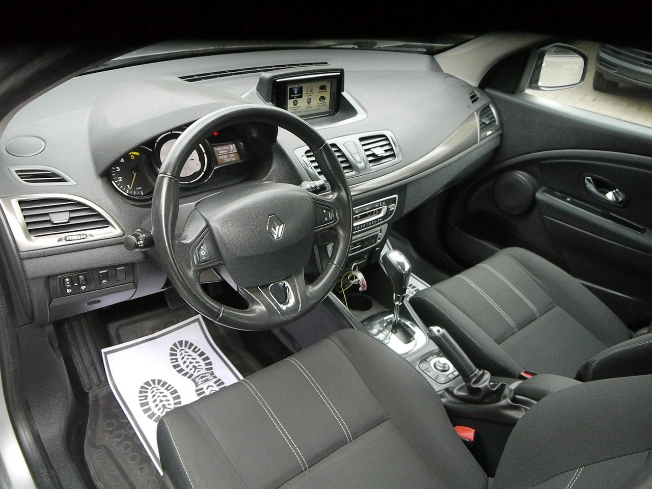 Renault Megane - Zdjęcie 25