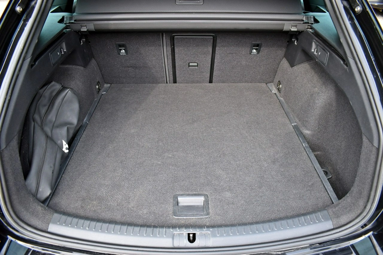 Cupra Leon Sportstourer - Zdjęcie 30