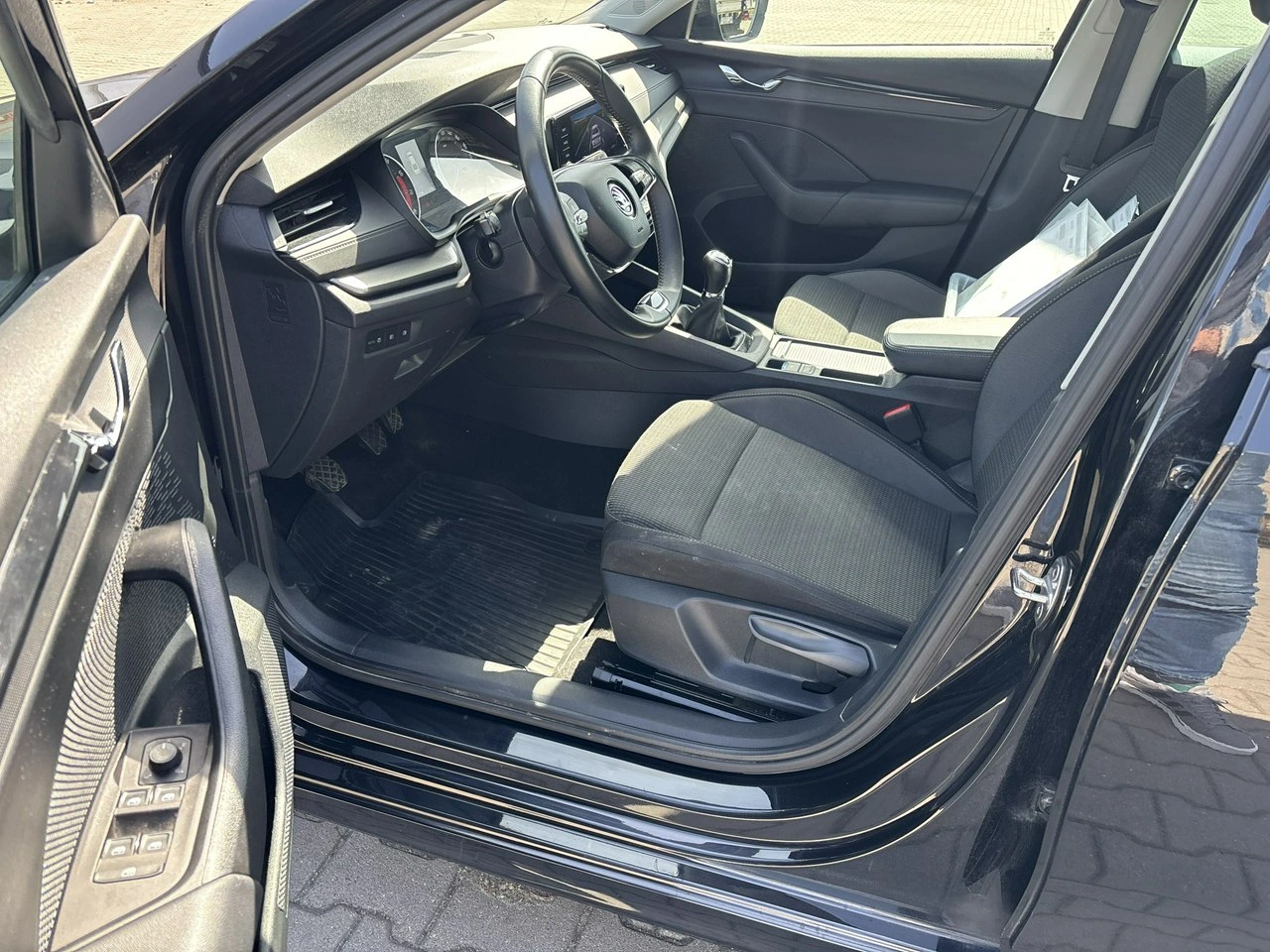 Skoda Octavia - Zdjęcie 16