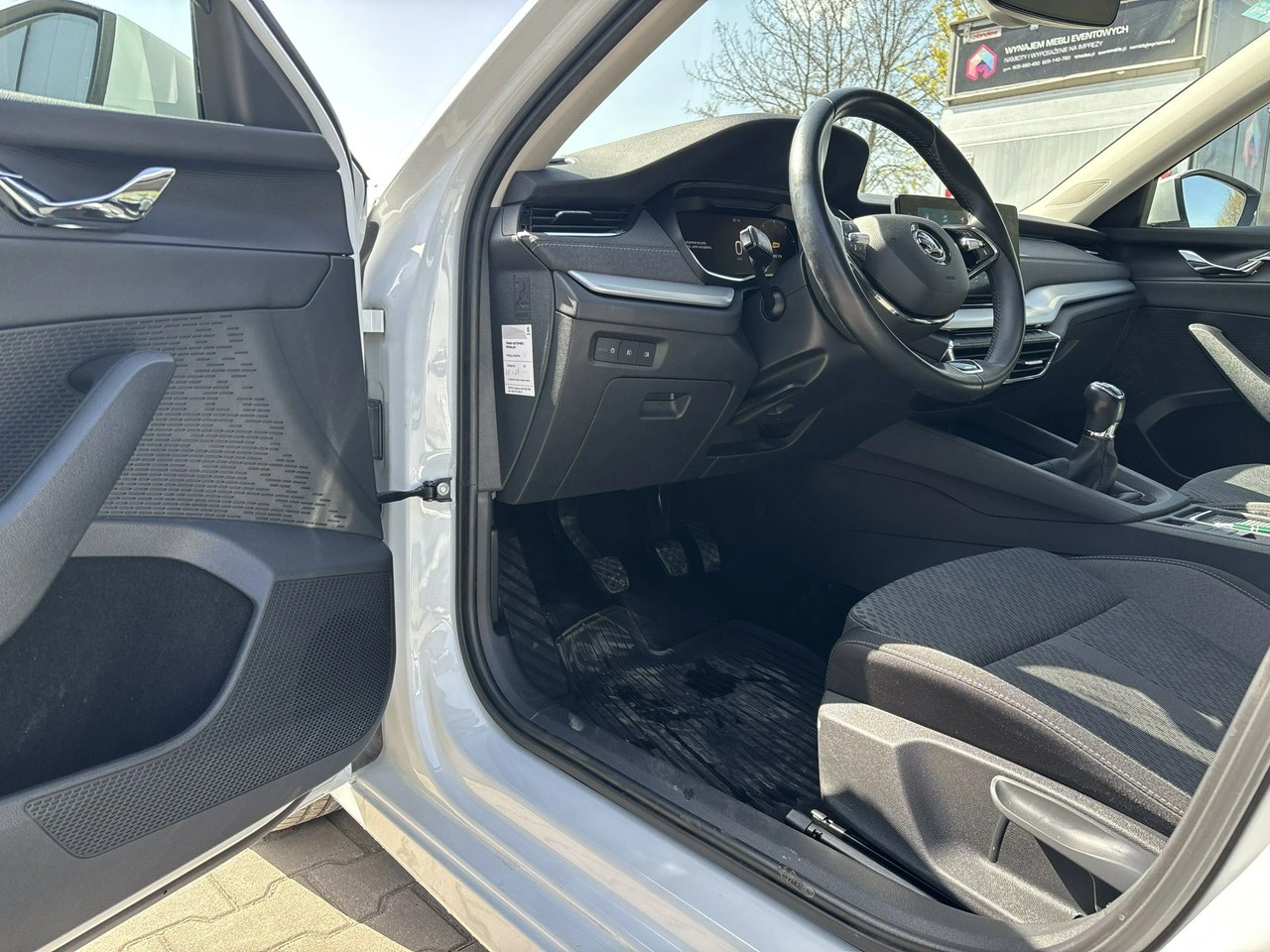 Skoda Octavia - Zdjęcie 9