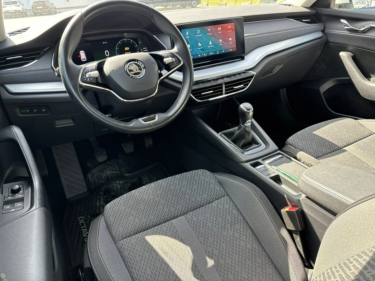 Skoda Octavia - Zdjęcie 12