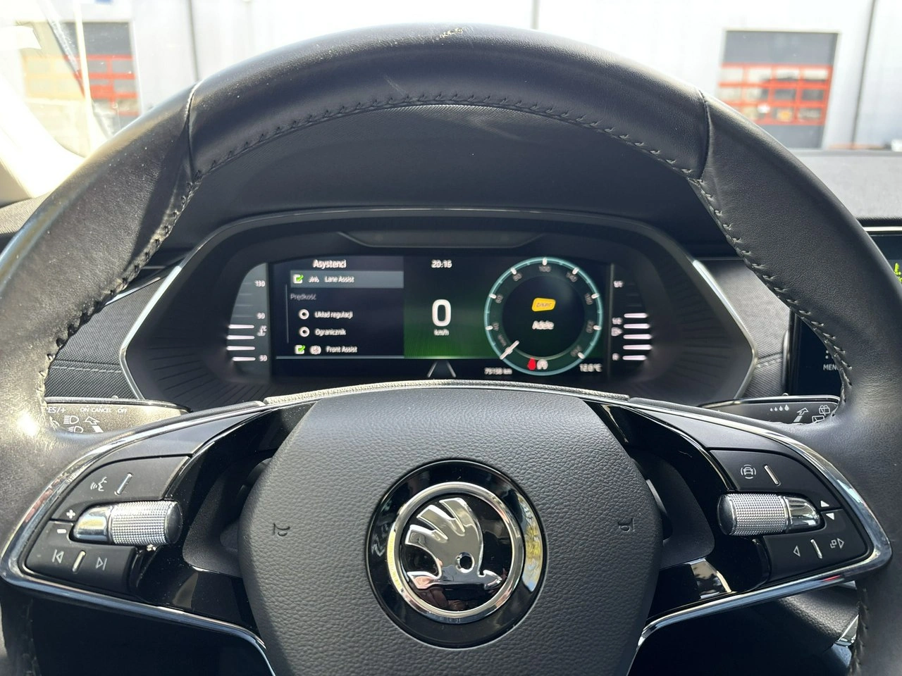 Skoda Octavia - Zdjęcie 24