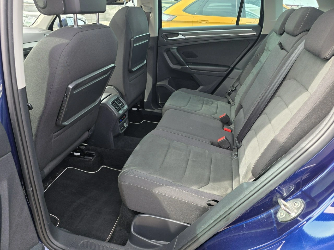 Volkswagen Tiguan - Zdjęcie 13