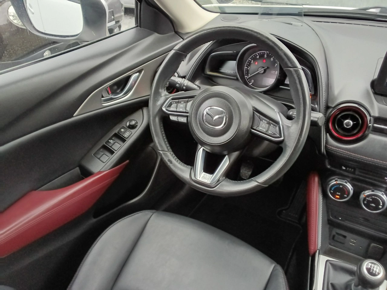 Mazda CX-3 - Zdjęcie 10