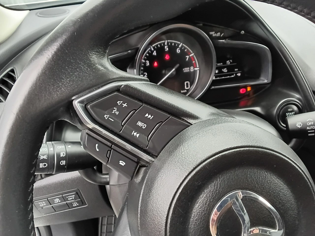 Mazda CX-3 - Zdjęcie 25