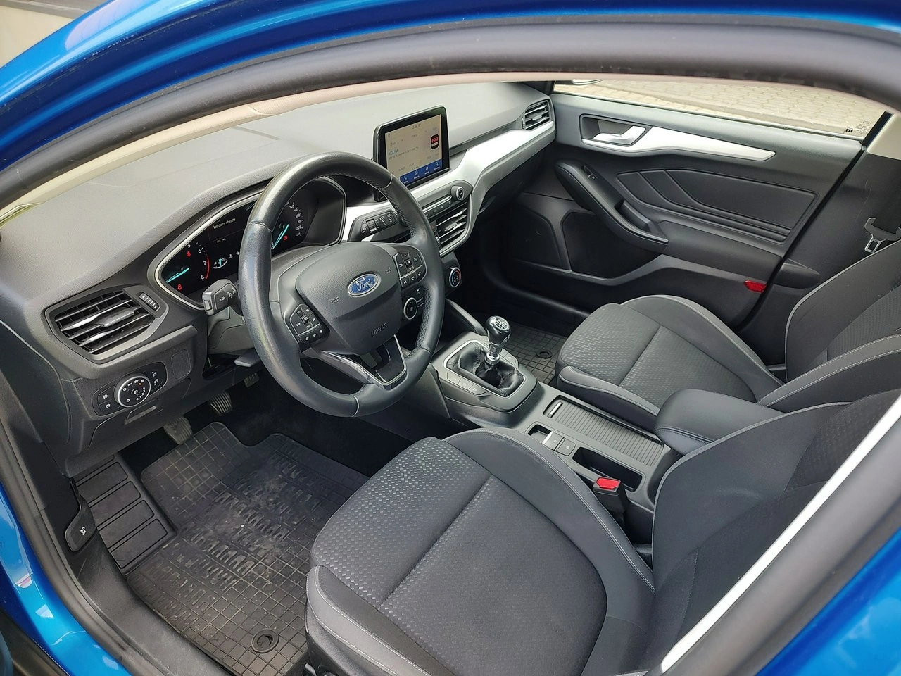 Ford Focus - Zdjęcie 8