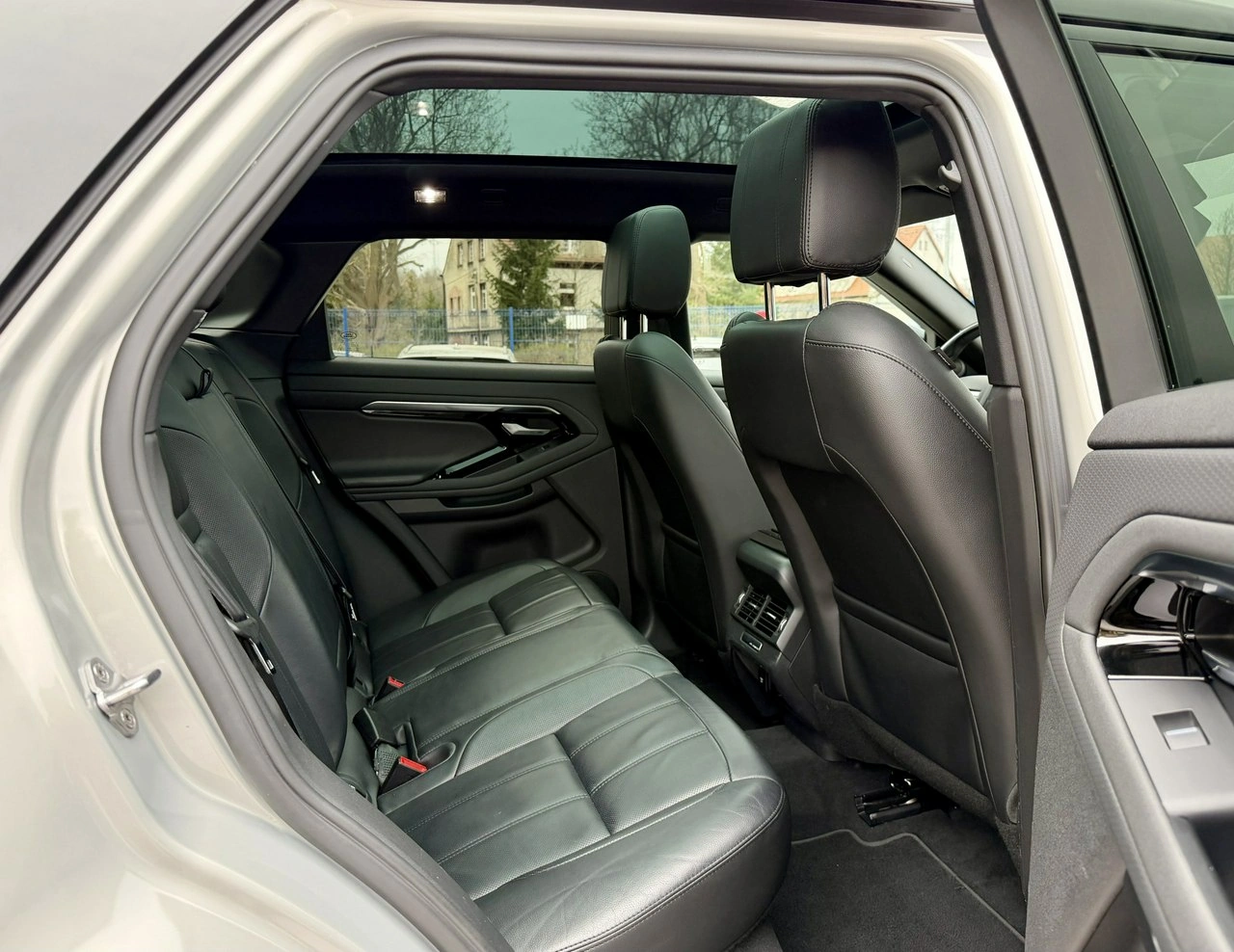 Land Rover Range Rover Evoque - Zdjęcie 11