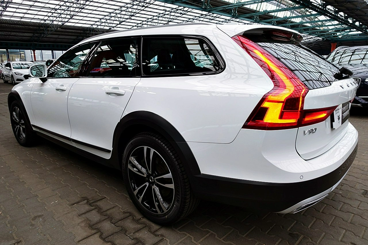 Volvo V90 Cross Country - Zdjęcie 61