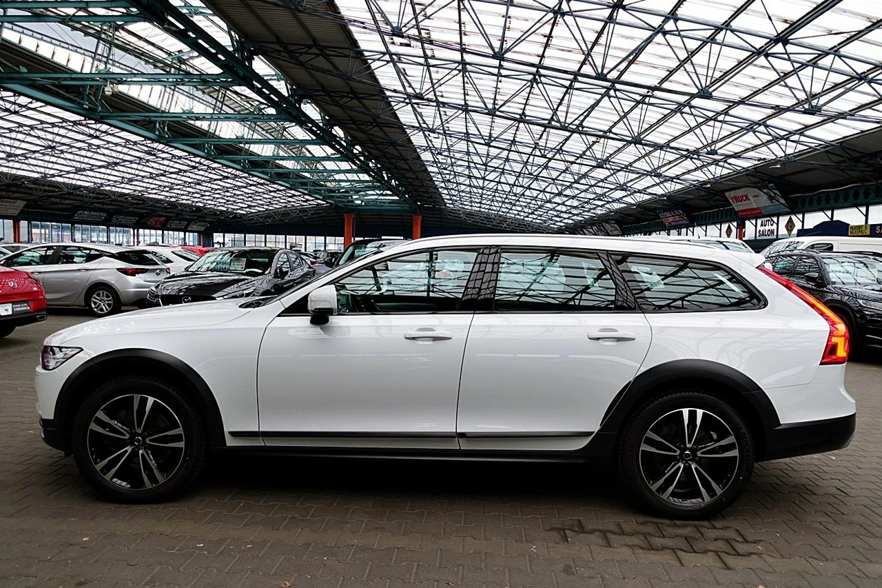 Volvo V90 Cross Country - Zdjęcie 6