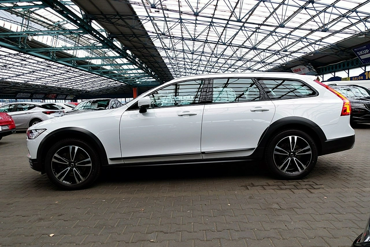 Volvo V90 Cross Country - Zdjęcie 71
