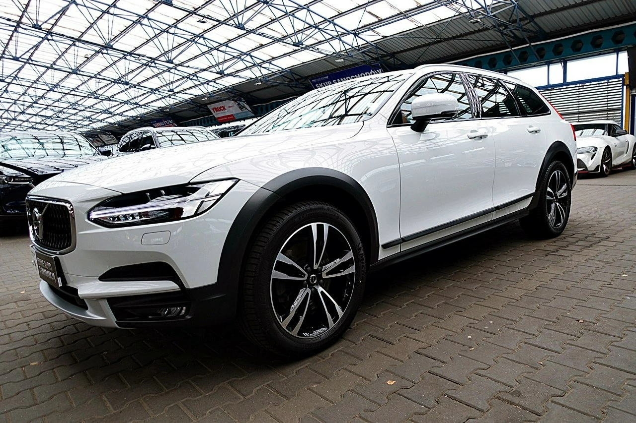 Volvo V90 Cross Country - Zdjęcie 73