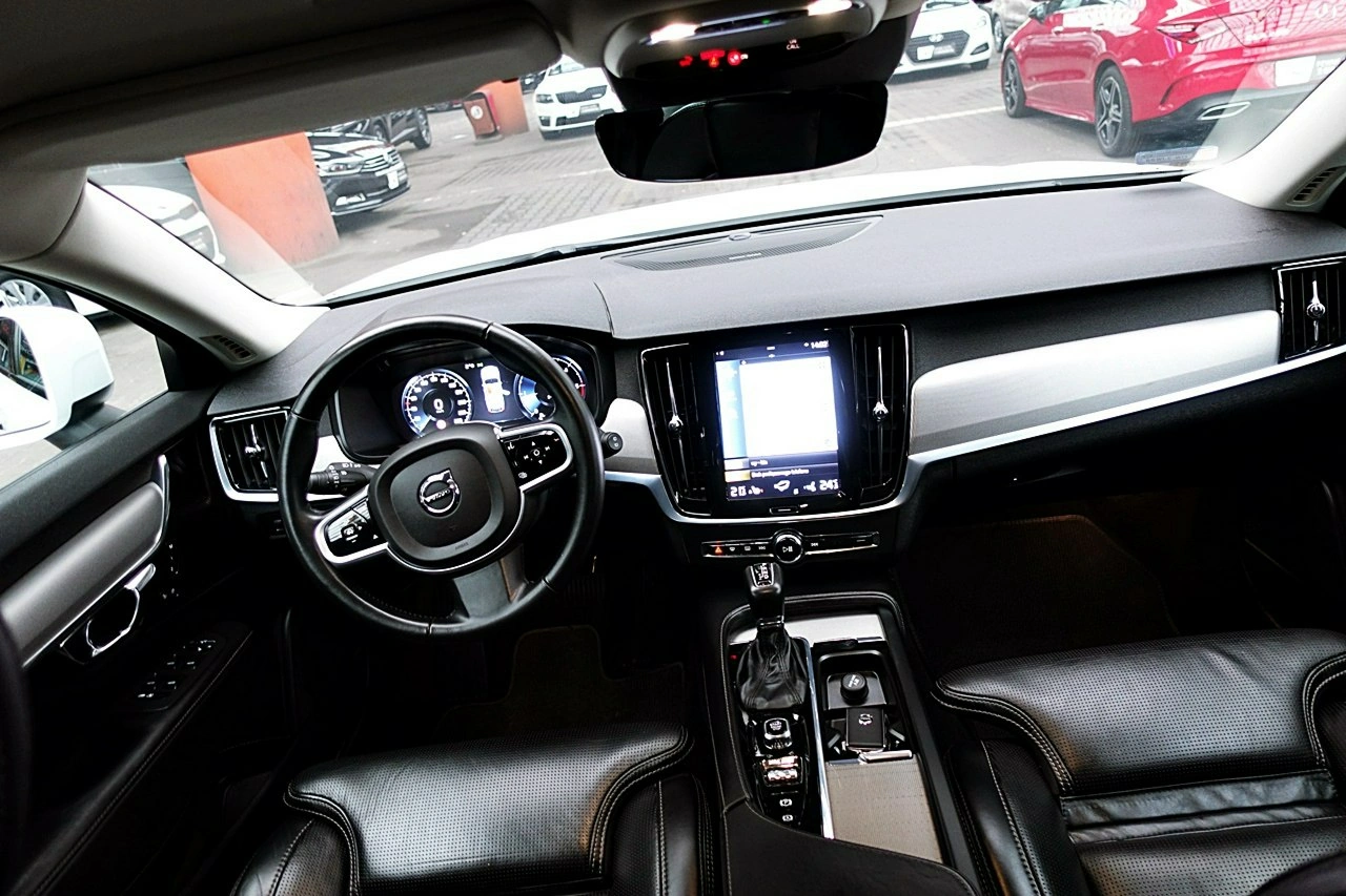 Volvo V90 Cross Country - Zdjęcie 11