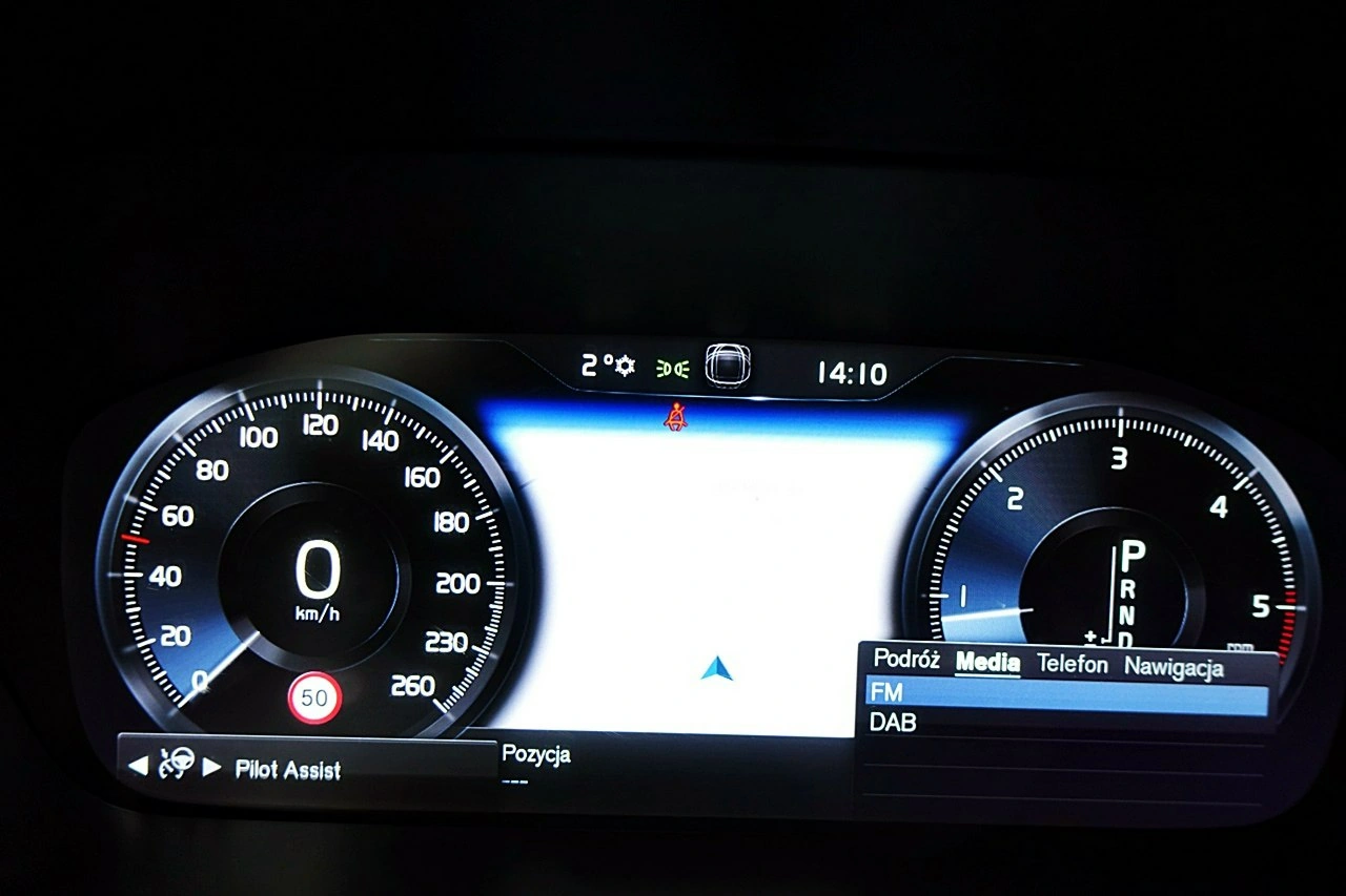 Volvo V90 Cross Country - Zdjęcie 23