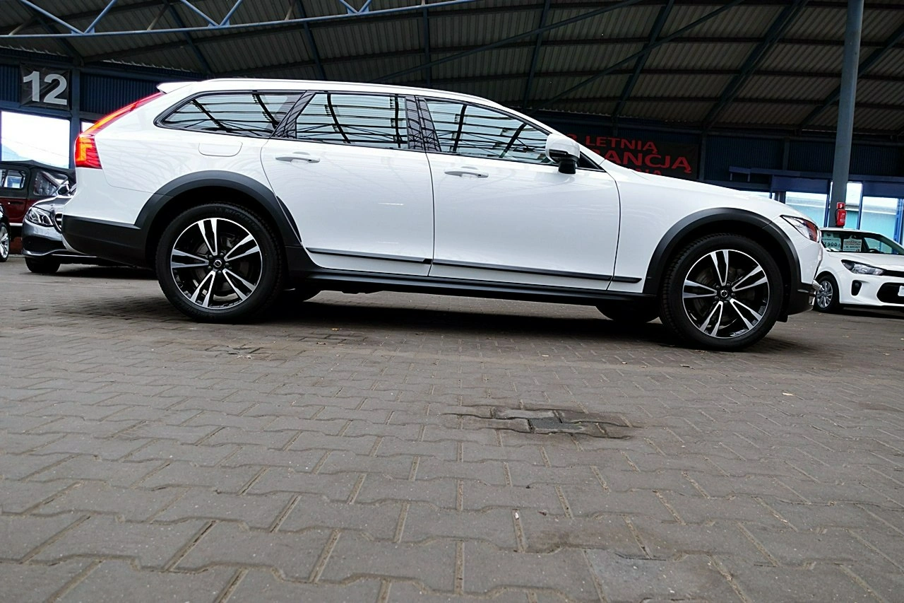 Volvo V90 Cross Country - Zdjęcie 72