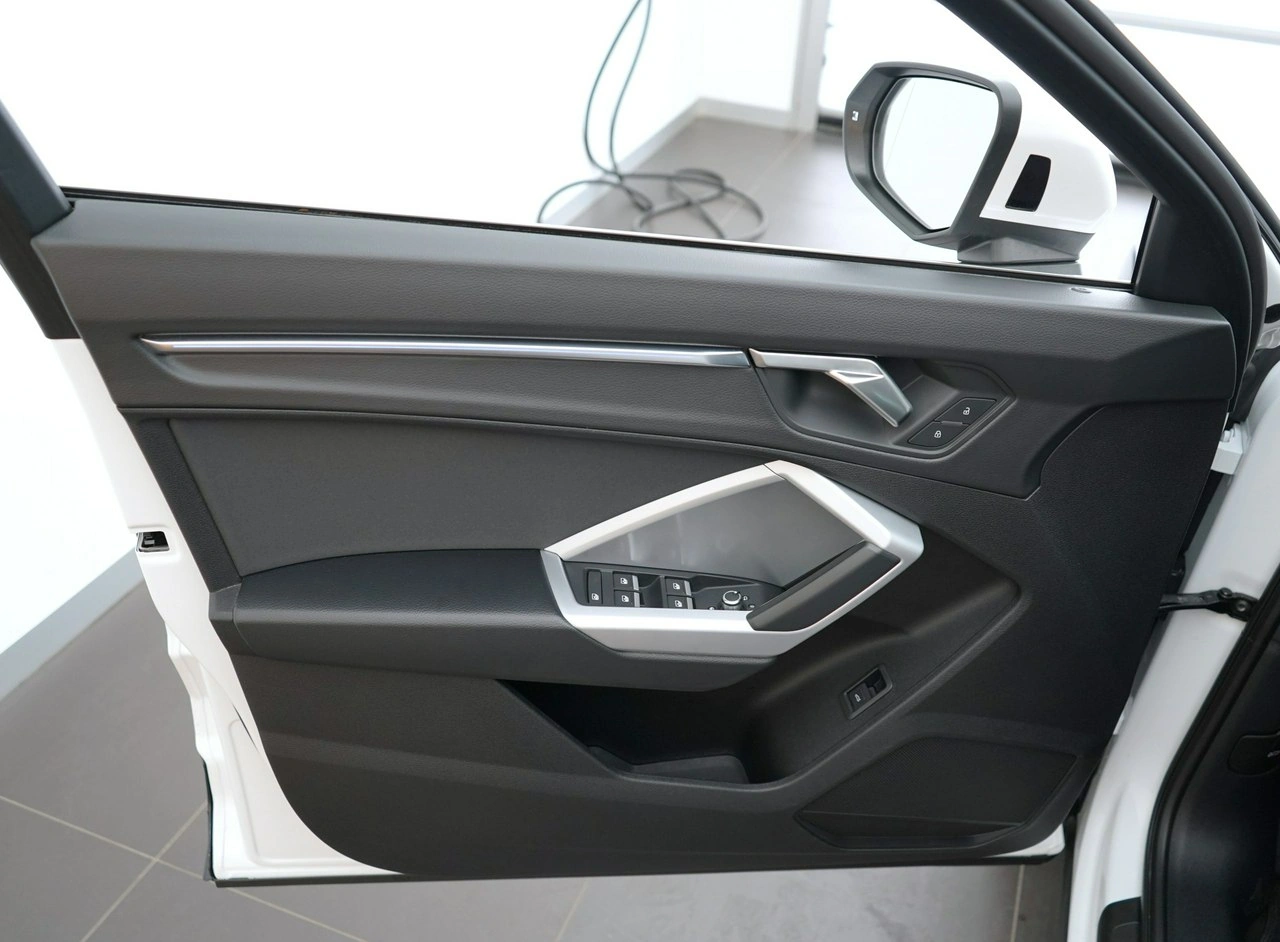 Audi Q3 - Zdjęcie 14