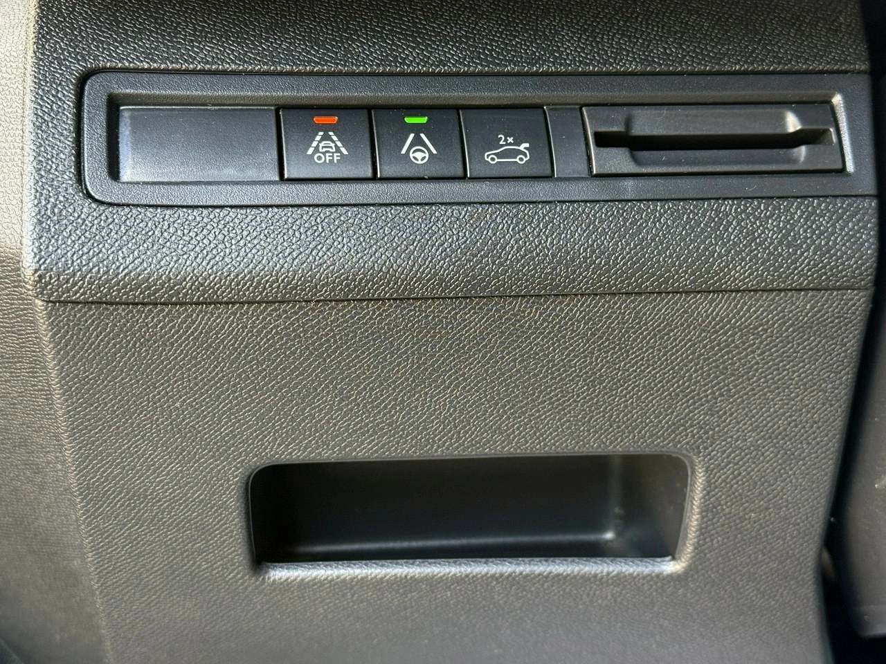 Peugeot 3008 - Zdjęcie 12