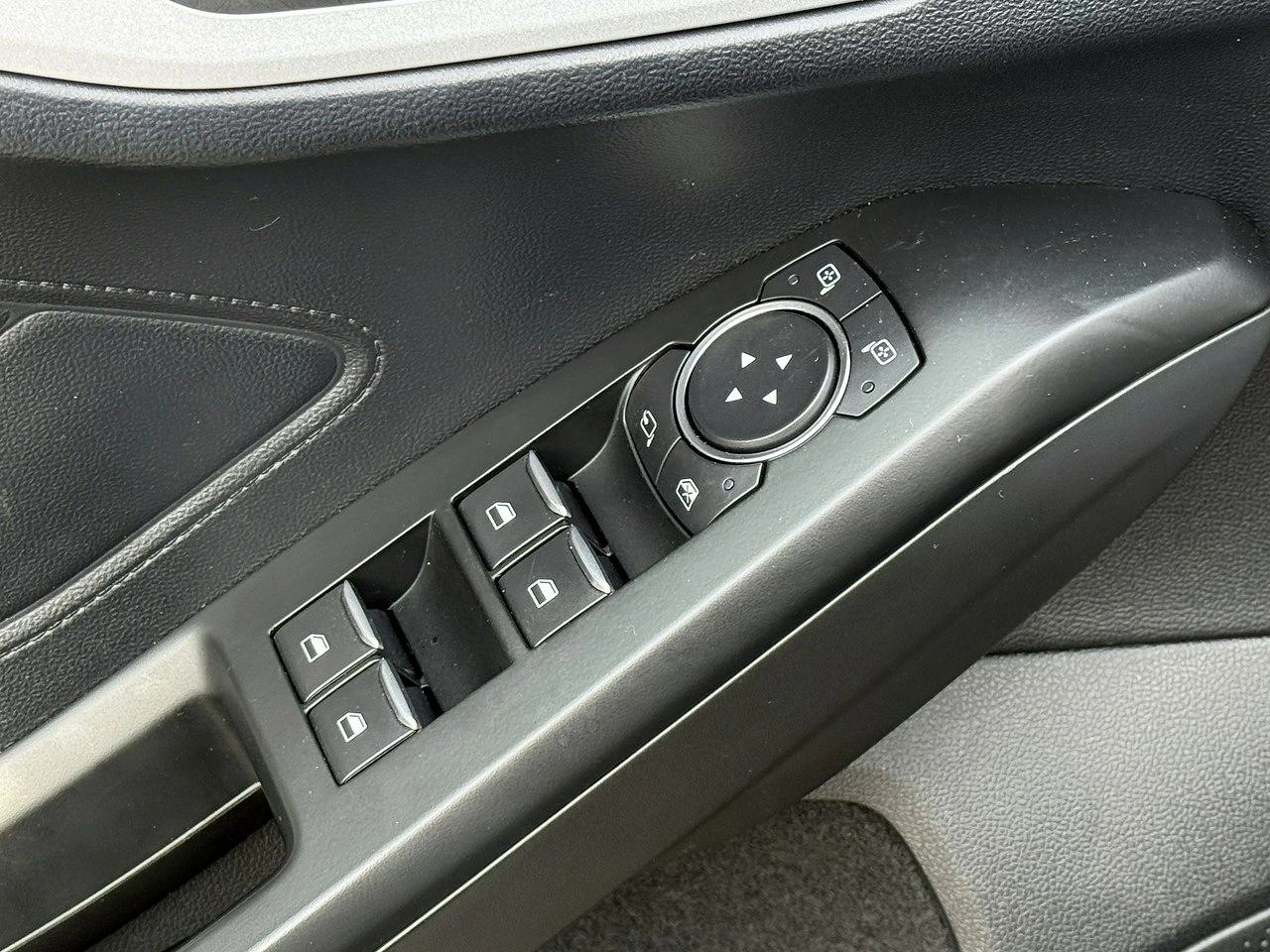 Ford Focus - Zdjęcie 9