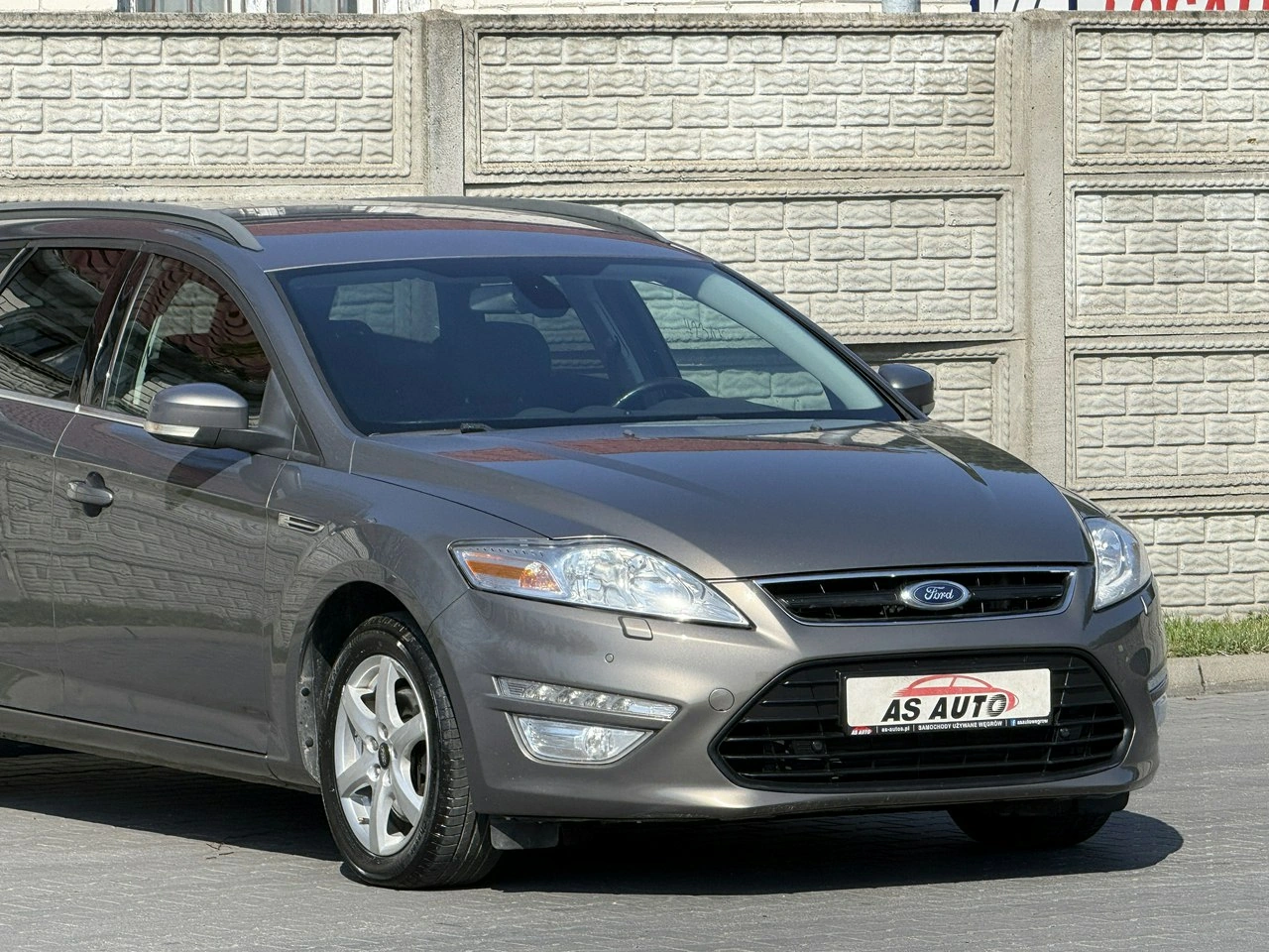 Ford Mondeo - Zdjęcie 28
