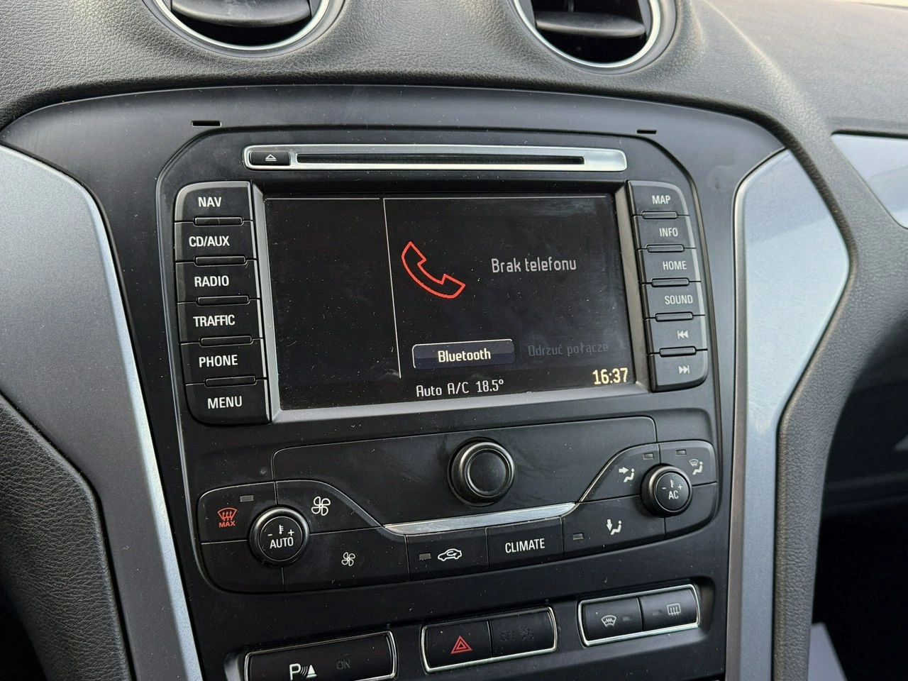 Ford Mondeo - Zdjęcie 48