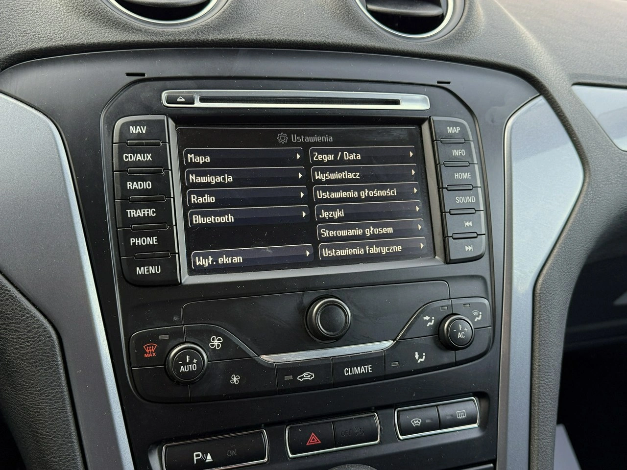 Ford Mondeo - Zdjęcie 49