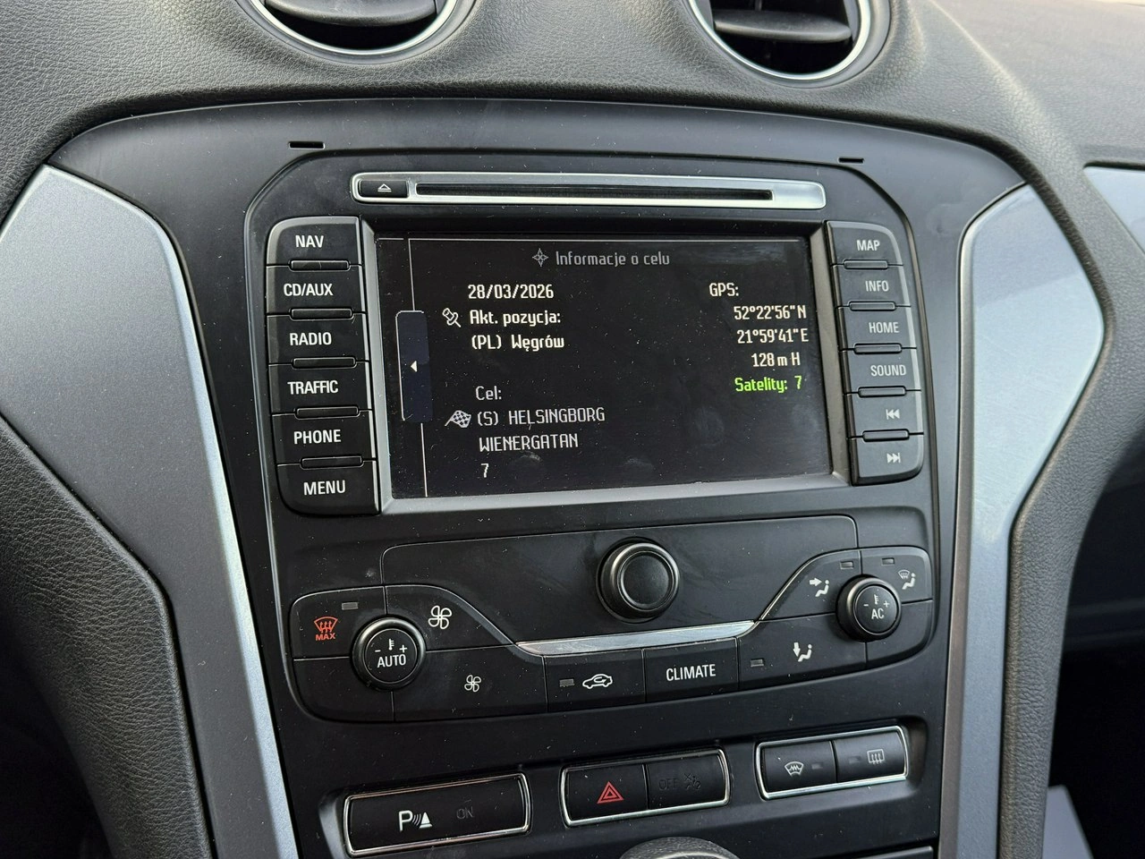 Ford Mondeo - Zdjęcie 50