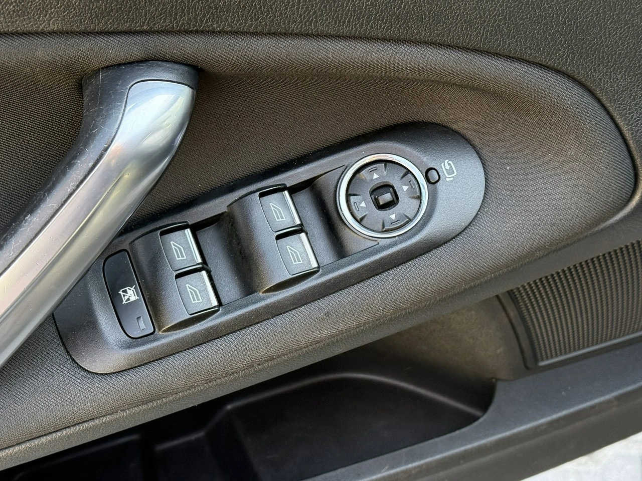 Ford Mondeo - Zdjęcie 14