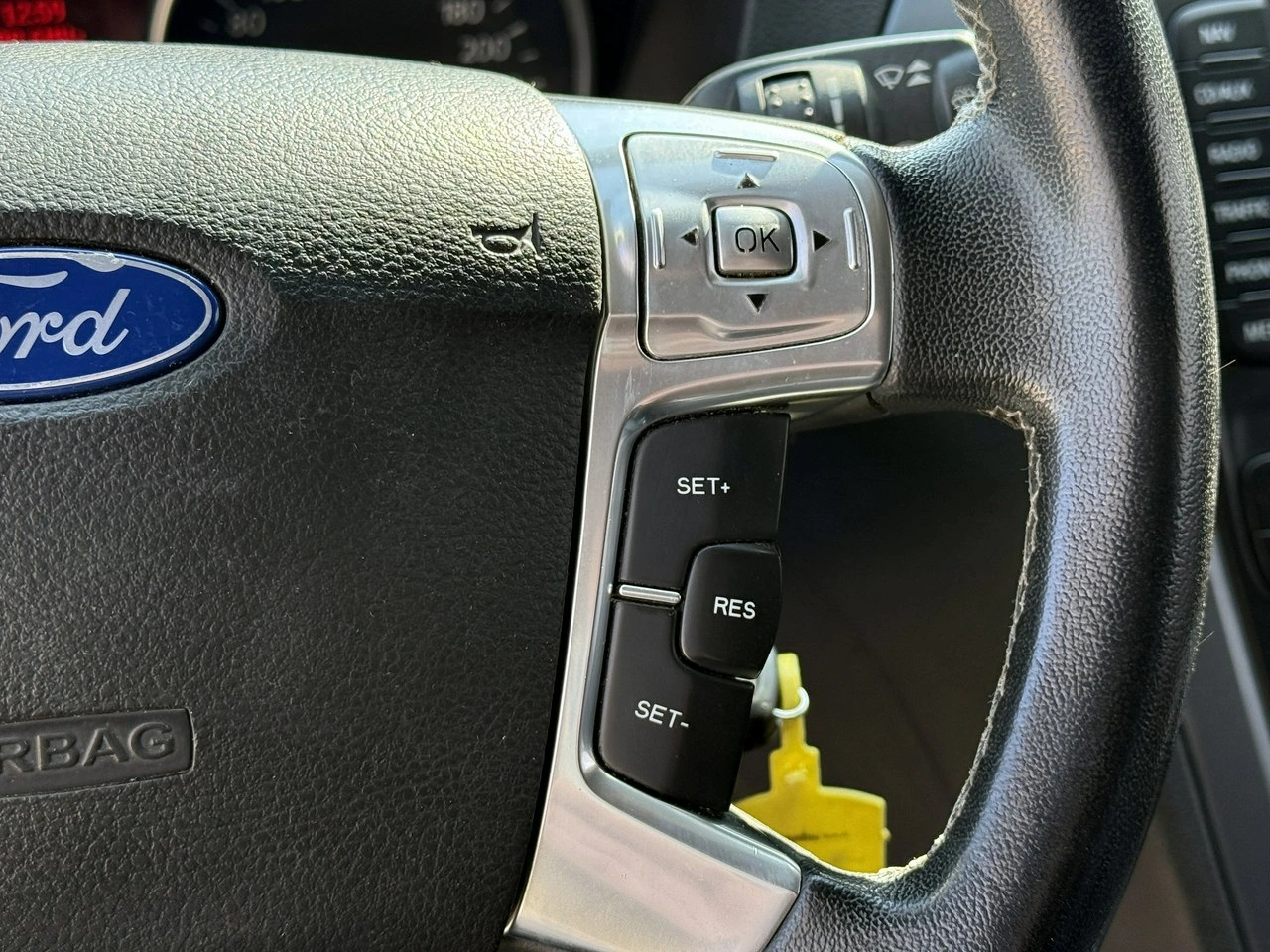 Ford Mondeo - Zdjęcie 17