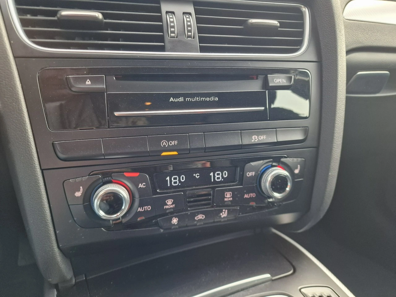 Audi A4 - Zdjęcie 22