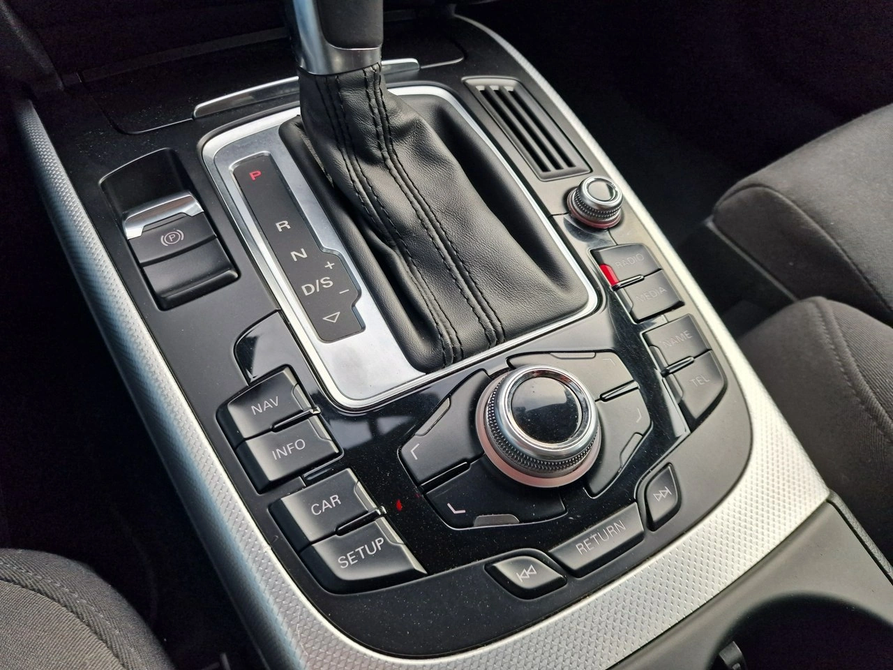 Audi A4 - Zdjęcie 23