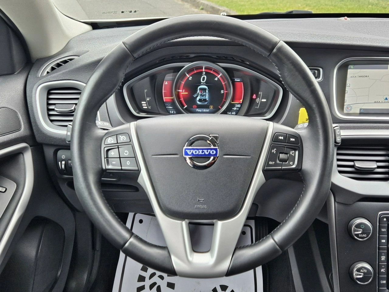 Volvo V40 - Zdjęcie 9