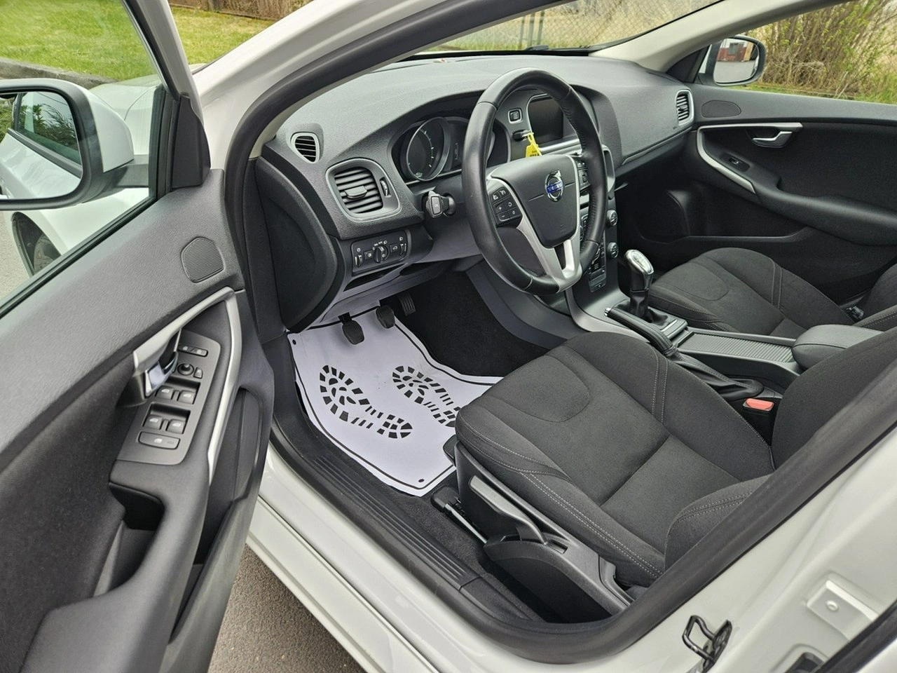 Volvo V40 - Zdjęcie 10