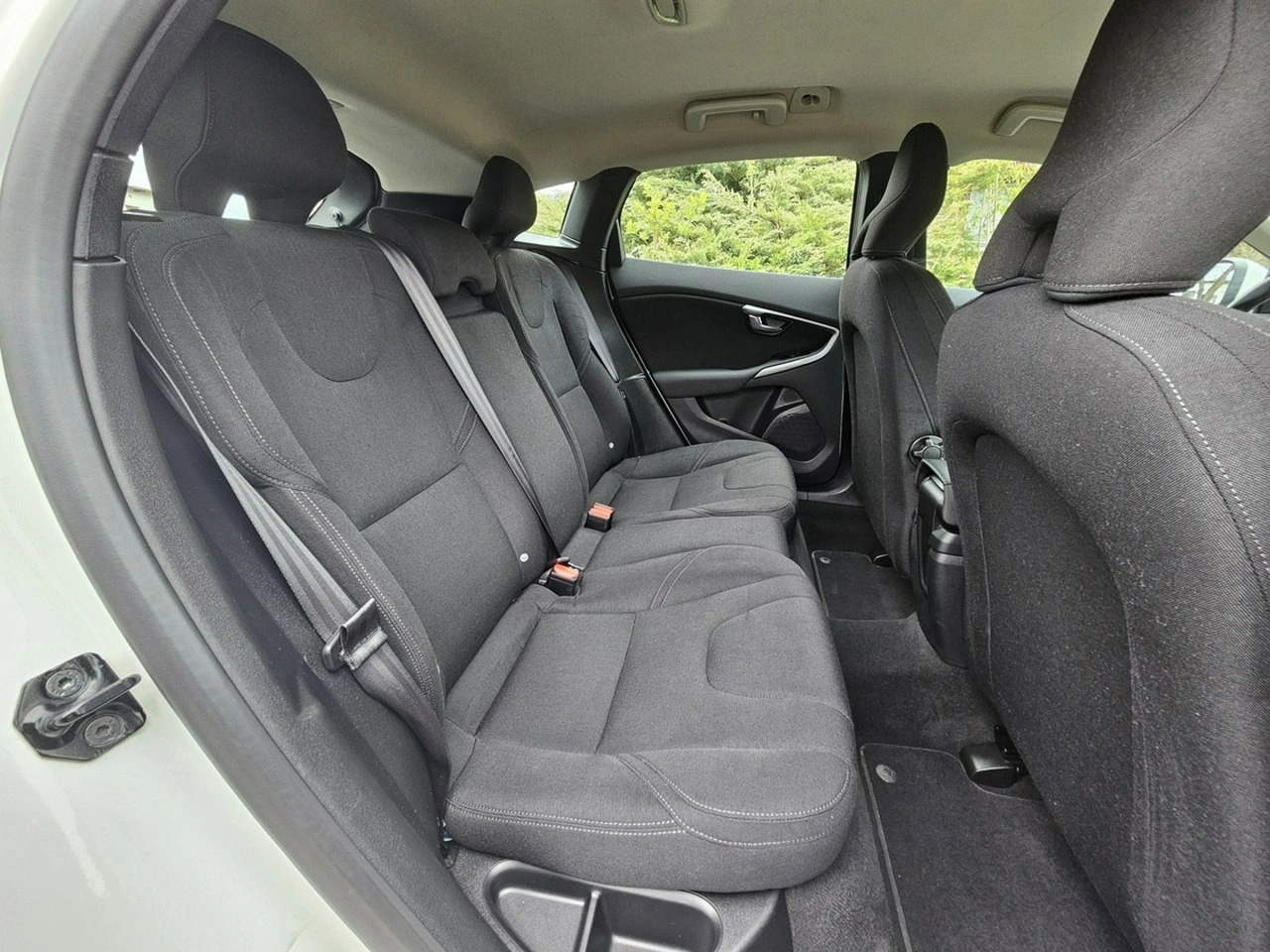 Volvo V40 - Zdjęcie 17