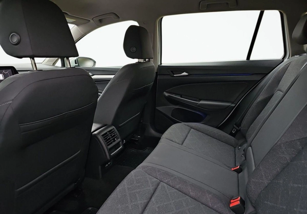 Volkswagen Golf Variant - Zdjęcie 13