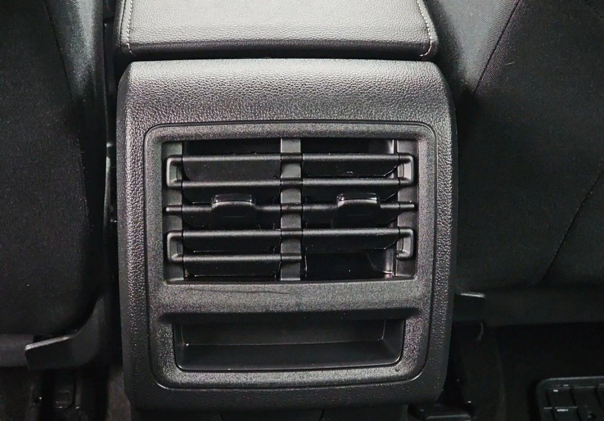 Volkswagen Golf Variant - Zdjęcie 14