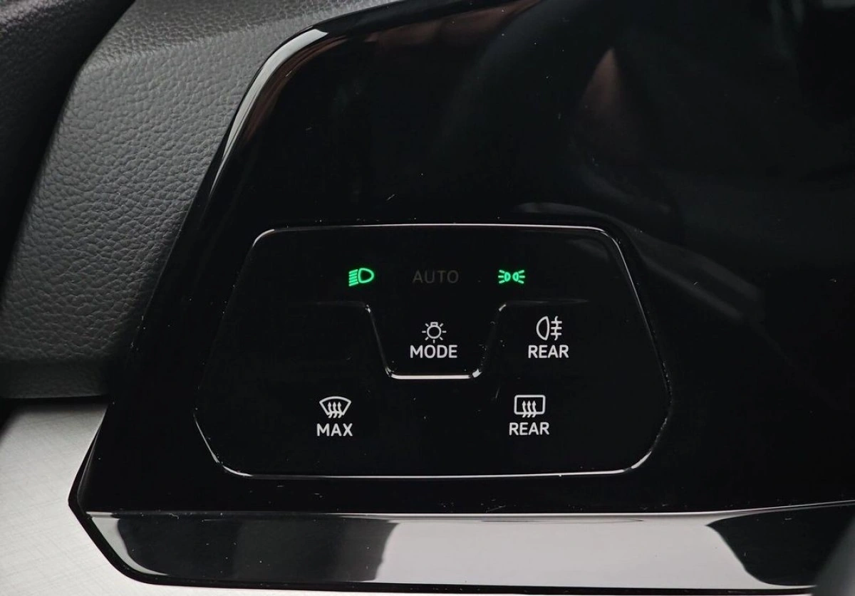 Volkswagen Golf Variant - Zdjęcie 16