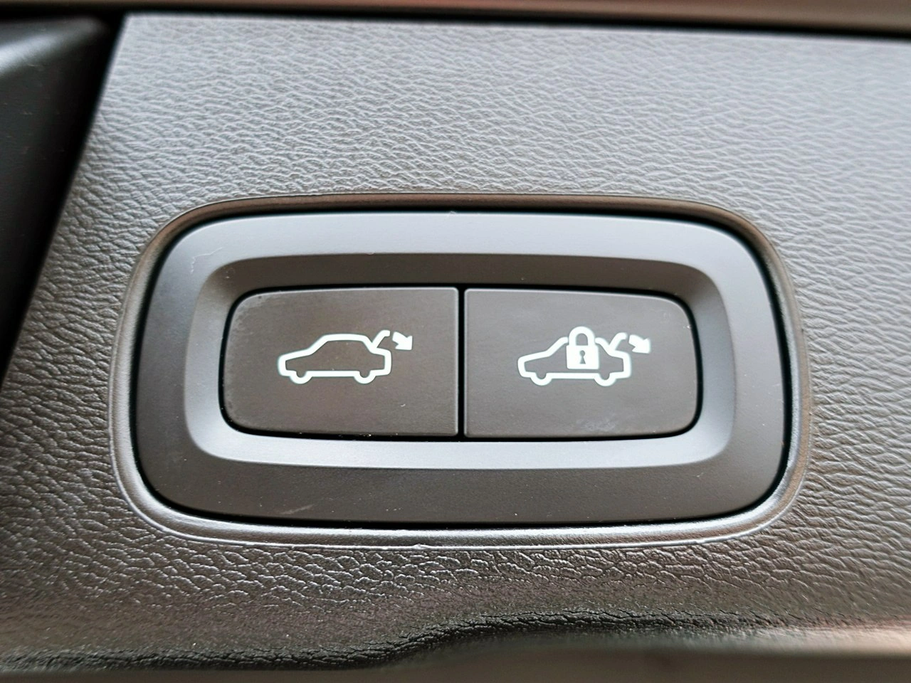 Volvo XC 60 - Zdjęcie 14