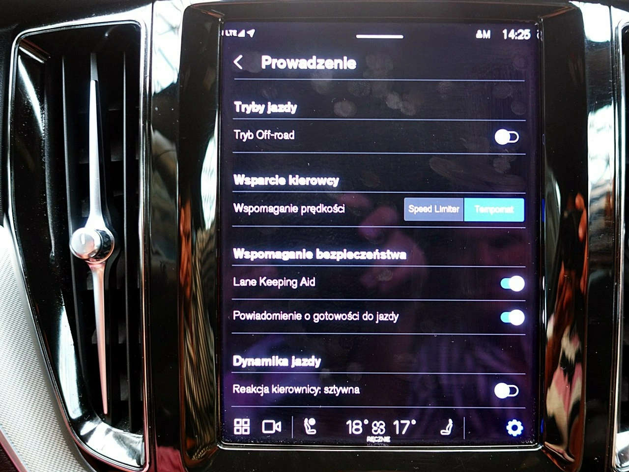 Volvo XC 60 - Zdjęcie 27